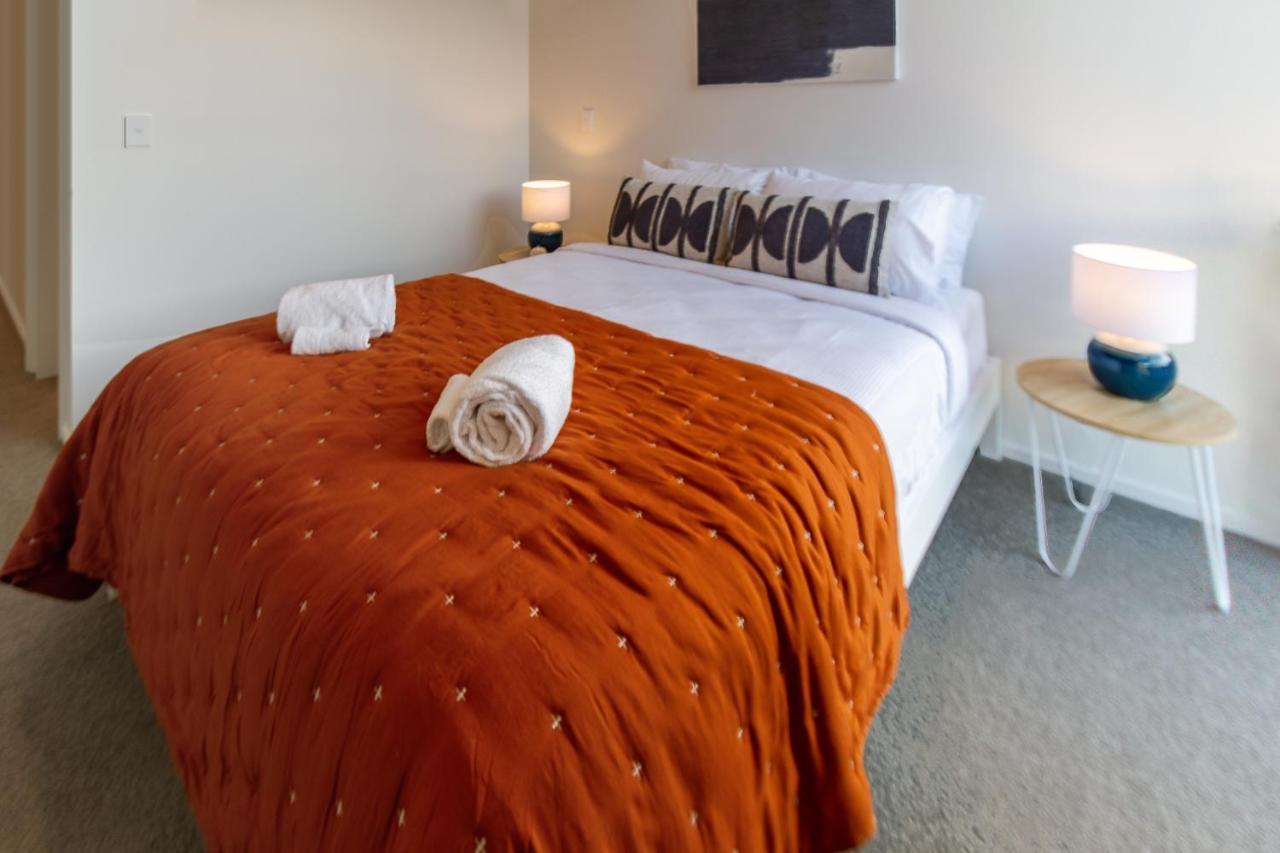 City Lights Retreat With Carpark 2 Bed 2 Bath Christchurch Exteriör bild