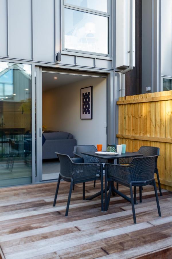 City Lights Retreat With Carpark 2 Bed 2 Bath Christchurch Exteriör bild