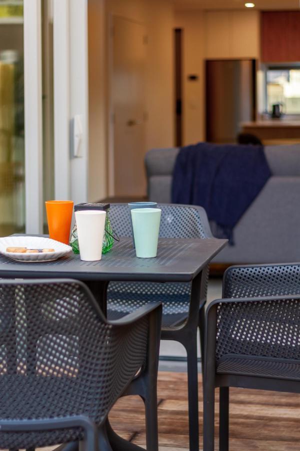 City Lights Retreat With Carpark 2 Bed 2 Bath Christchurch Exteriör bild