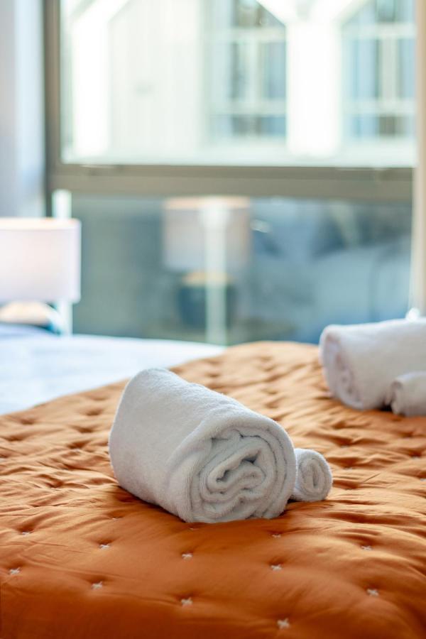City Lights Retreat With Carpark 2 Bed 2 Bath Christchurch Exteriör bild