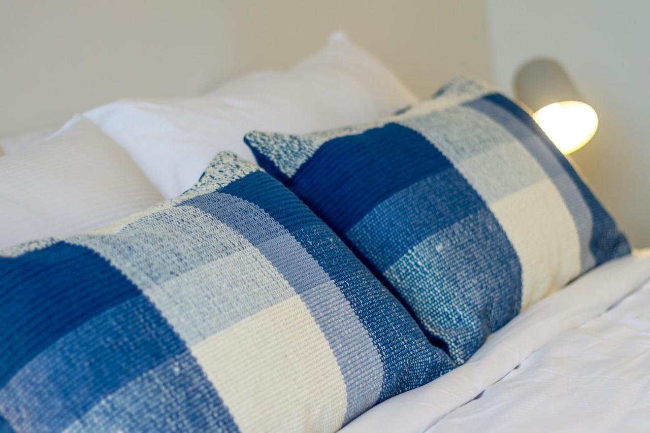 City Lights Retreat With Carpark 2 Bed 2 Bath Christchurch Exteriör bild